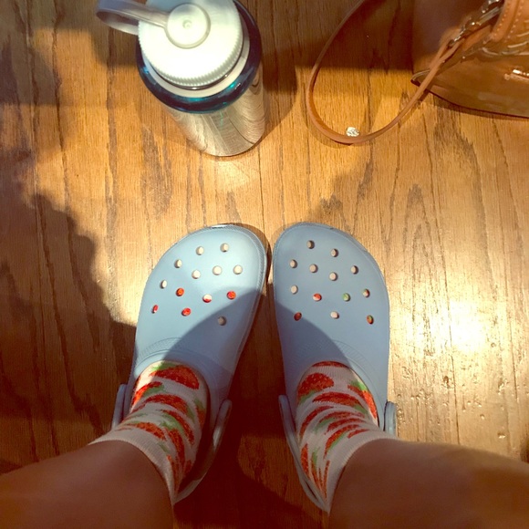 chambray blue crocs size 9